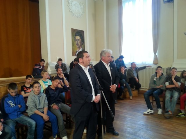 photo3.jpg